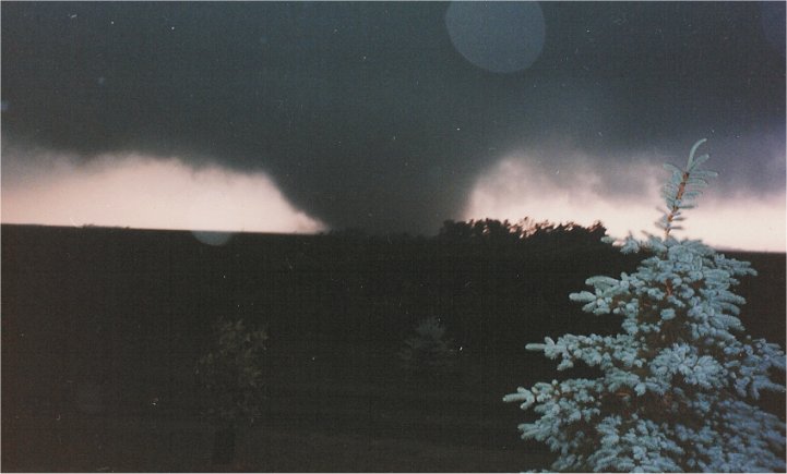 F5 Chandler Lake Wilson Tornado Funnel - 06/16/1992